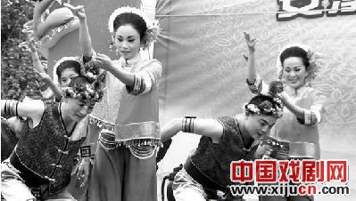 泉州高甲戏闹新春