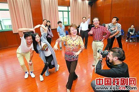 海派轻喜剧《石库门情缘》