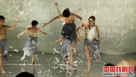 现代舞剧《飘》首演获好评