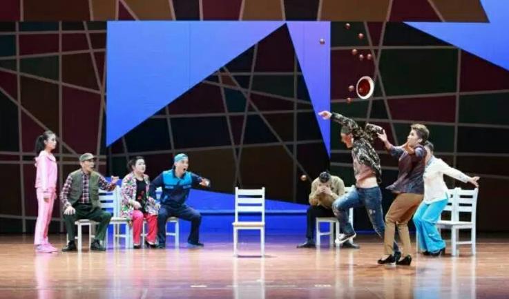 《屋檐下的蓝天》观后感