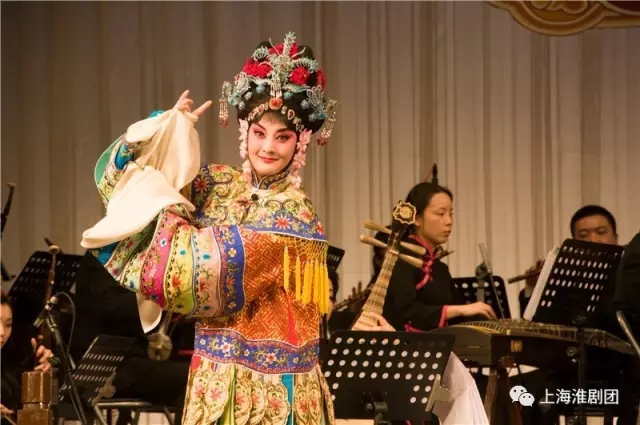 陈丽娟演唱《打金枝》