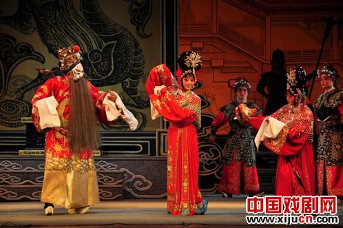 陇剧《枫洛池》