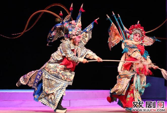 东阳市婺剧团演出樊梨花与薛丁山英王徐策雏凤凌空等婺剧大戏