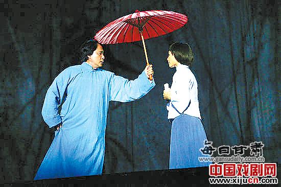 话剧《大地铭记》剧照