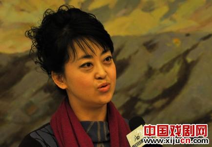 凤翥霞飞沐朝晖----窦凤霞个人唱腔专辑品评