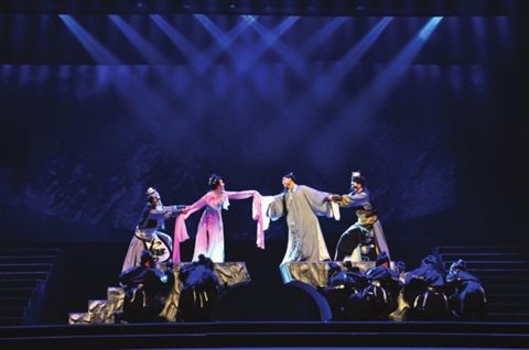 原创锡剧《一盅缘》首亮新加坡