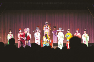 琼剧&ldquo;变脸&rdquo; 迎合市场求生存