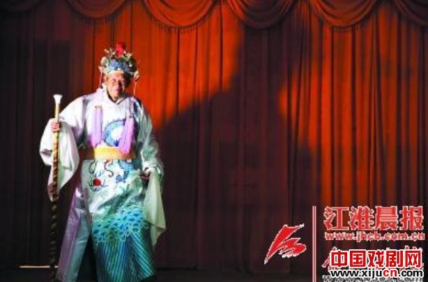 岳西高腔传人蒋小送和他的徒弟们