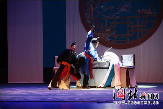 同州梆子《银镯鉴》在石家庄丝弦剧院上演