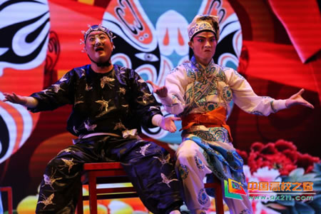 &ldquo;戏剧进校园&rdquo;走进乐山师范学院