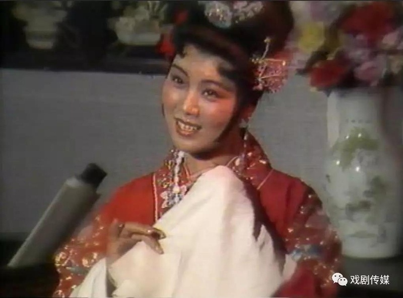总是忘不了杨爱莲的《崔秀英》