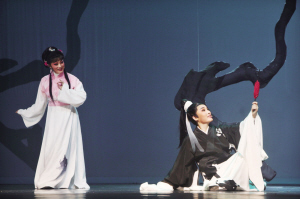 越剧&ldquo;三朵梅&rdquo;亮相广州