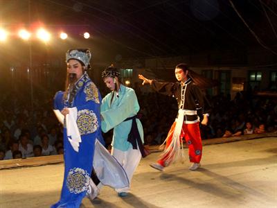 温岭：越剧社戏进乡村