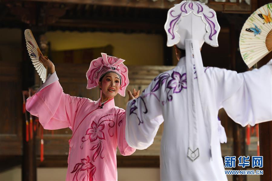 浙江仙居：文化礼堂迎来&ldquo;送戏下乡&rdquo;