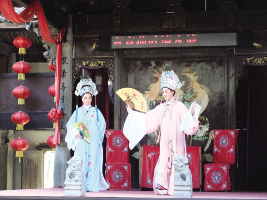 &ldquo;娘家戏班&rdquo;让10余万游客听上原汁原味的越剧