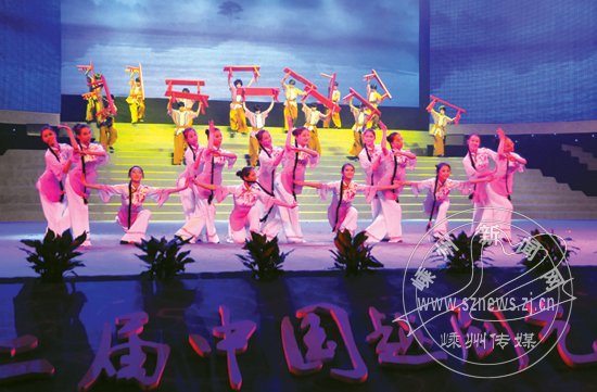 《盛典越章》总导演施国庆:让观众大饱眼福