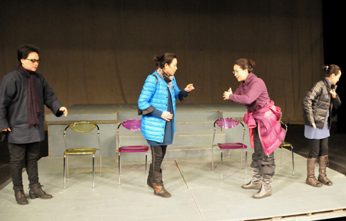 浙江小百花越剧团备战春节舞台