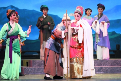 越剧《新巡按斩父》：改革创新结硕果