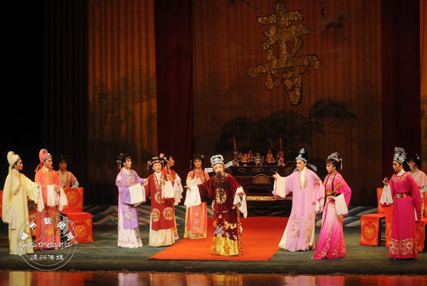 首届越剧流派传承人班赴京展演