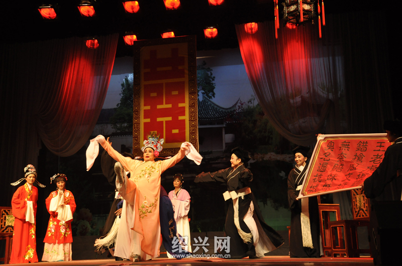 江南越剧团50余&ldquo;票友&rdquo; 向古城绍兴献演两场大戏