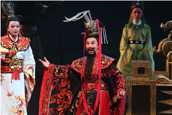 老戏新排 匠心打造 越剧《秦宫遗恨》在乐吸引新老戏迷