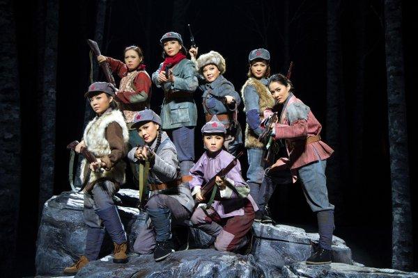 南京越剧团《八女投江》巡演到浙江 在西施大剧院上演