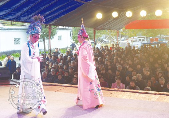 在家门口看大戏&mdash;&mdash;越剧节城乡&ldquo;三进&rdquo;活动进乡镇侧记