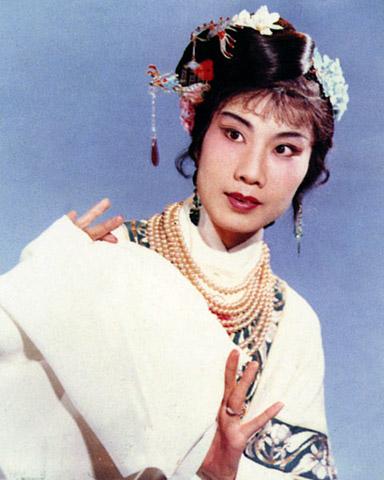 郭沫若为何没有声援袁雪芬？