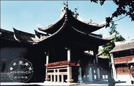 越剧之乡美&mdash;&mdash;城隍庙古戏台