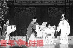 演过千场的越剧《五女拜寿》依然让观众百看不厌