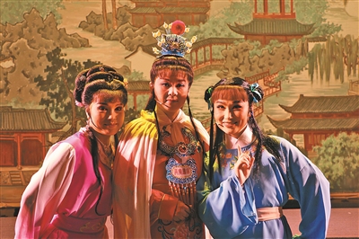 &ldquo;草根剧团&rdquo;从晒谷场走上大剧院 &mdash;&mdash;记鄞州咸祥嵩江越剧团