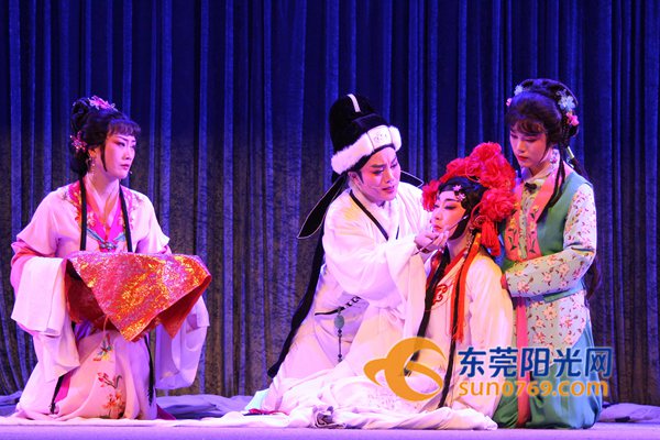 文化周末上演精彩越剧 开启12周年生日首场庆典