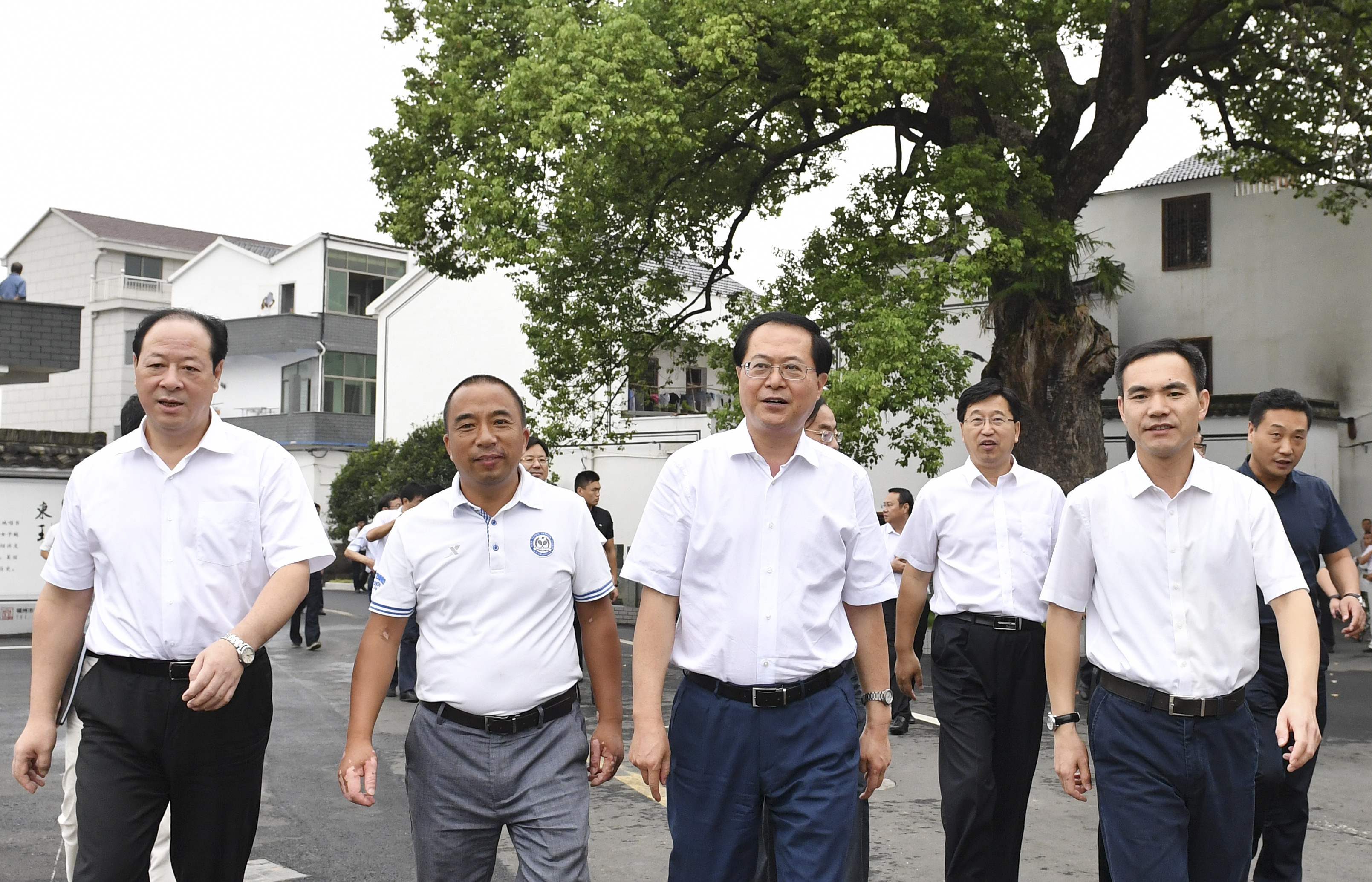 省委书记、省人大常委会主任车俊考察越剧诞生地东王村