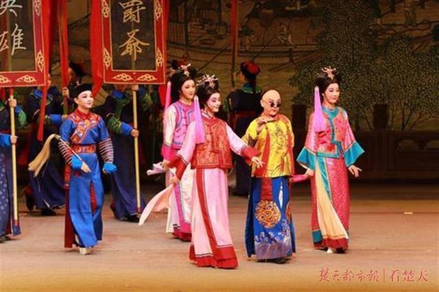 17位越剧名家献上众多流派芳华，&ldquo;越剧春晚&rdquo;今晚声动江城