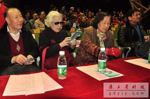 &ldquo;情系珠玑&mdash;&mdash;粤剧《魂牵珠玑巷》粤港澳巡回演&rdquo;广州首演成功