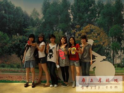 知识与快乐同行&mdash;&mdash;广东粤剧院五四青年节活动