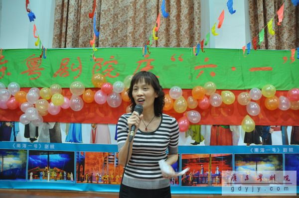 童声童气迎六一