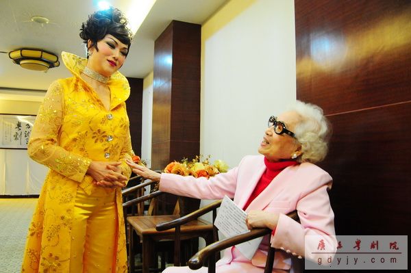 &ldquo;白派&rdquo;风采  闪耀南方