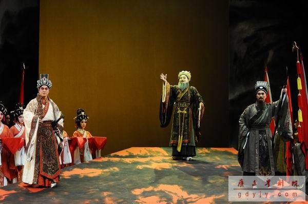 新编大型粤剧《蔡文姬》昨晚顺德首演