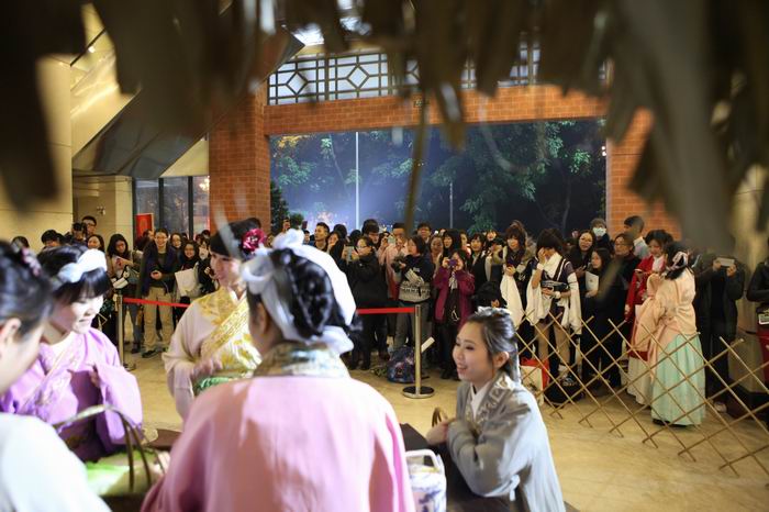 &ldquo;跨界&rdquo;粤剧《决战天策府》燃爆广州