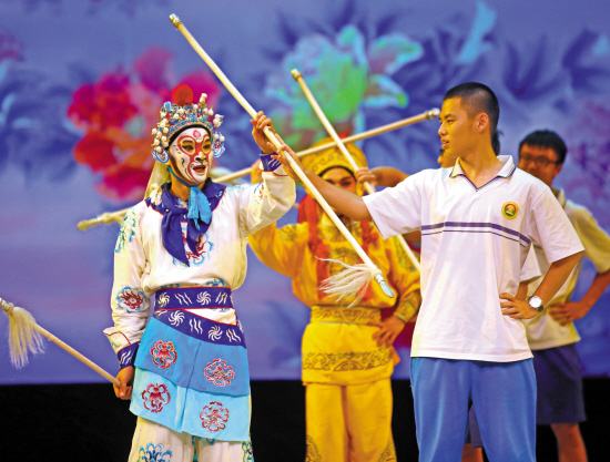 【羊城晚报】粤剧走进校园，年轻人变&ldquo;武生&rdquo;