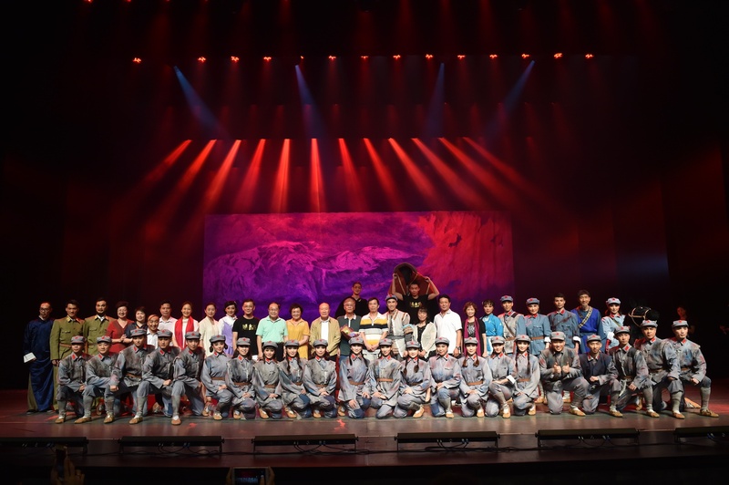 新编现代粤剧《还金记》一连三场演出完美落幕