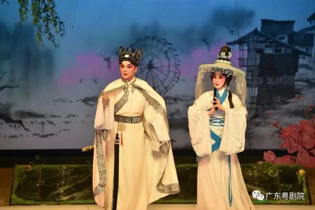 经典名剧《范蠡献西施》受到戏迷追捧