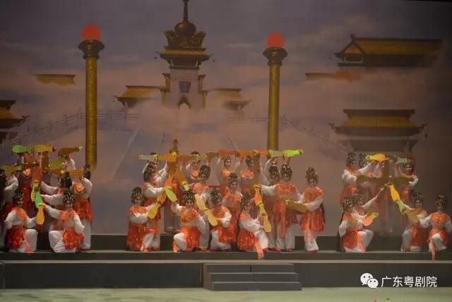 粤港澳名伶合演《香花山大贺寿》为香港回归20周年添欢乐