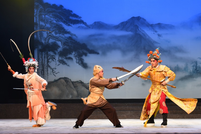 周末睇大戏粤剧黄飞虎反五关传统戏深受观众欢迎