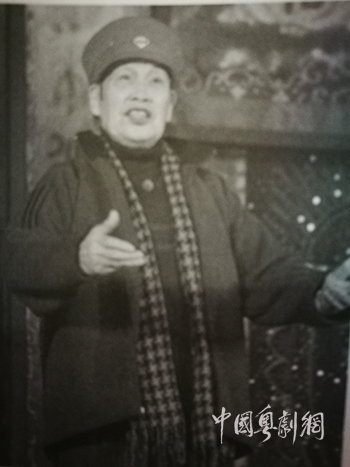 两首共产党人的英雄赞歌