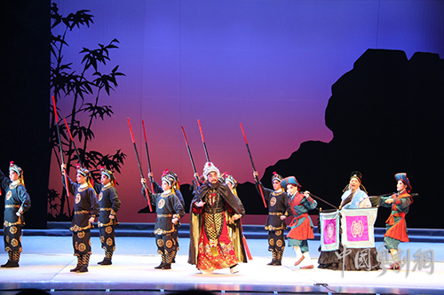 广州粤剧院重阳节期间送戏飨基层群众