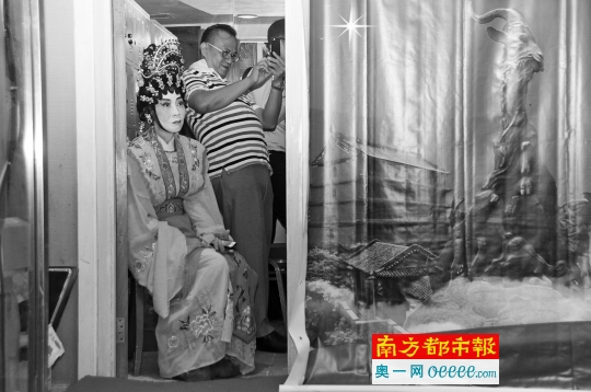 【热点关注】&ldquo;八和粤韵演艺厅&rdquo;正式迎客 谈谈粤剧茶座&ldquo;生死场&rdquo;