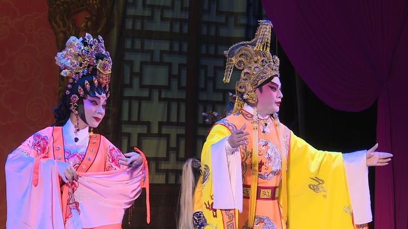 粤剧送下乡 戏迷饱眼福