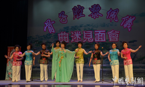 黎佩仪在广州举行曲迷见面会